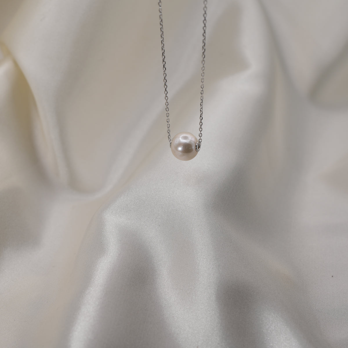 Single Pearl Necklace image 1