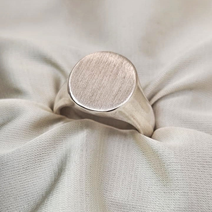 Round Signet Ring