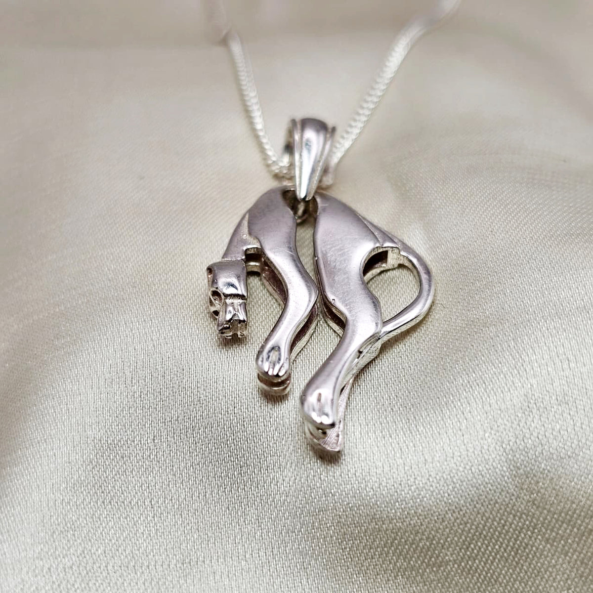 Hanging Cat Pendant image 4