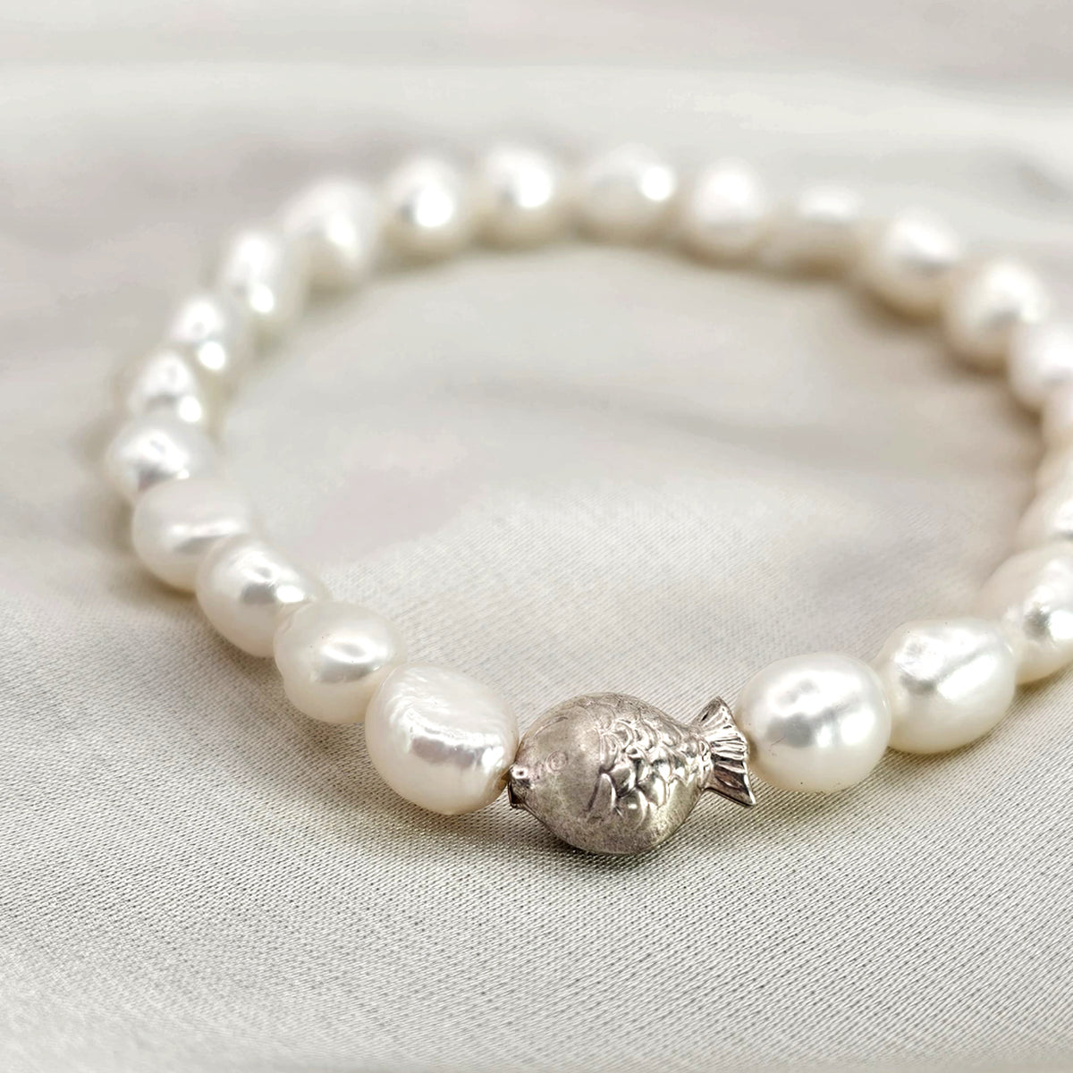 Freshwater Pearl Bracelet with Fish image 0