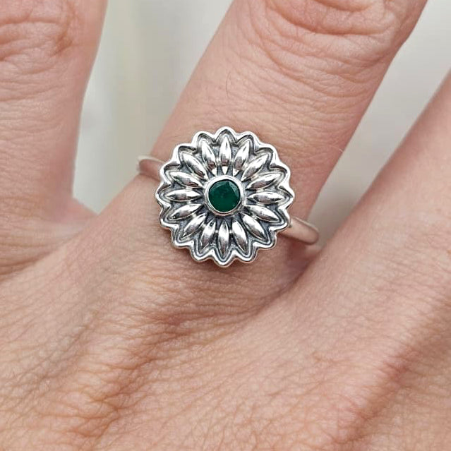 Daisy Gemstone Ring image 4