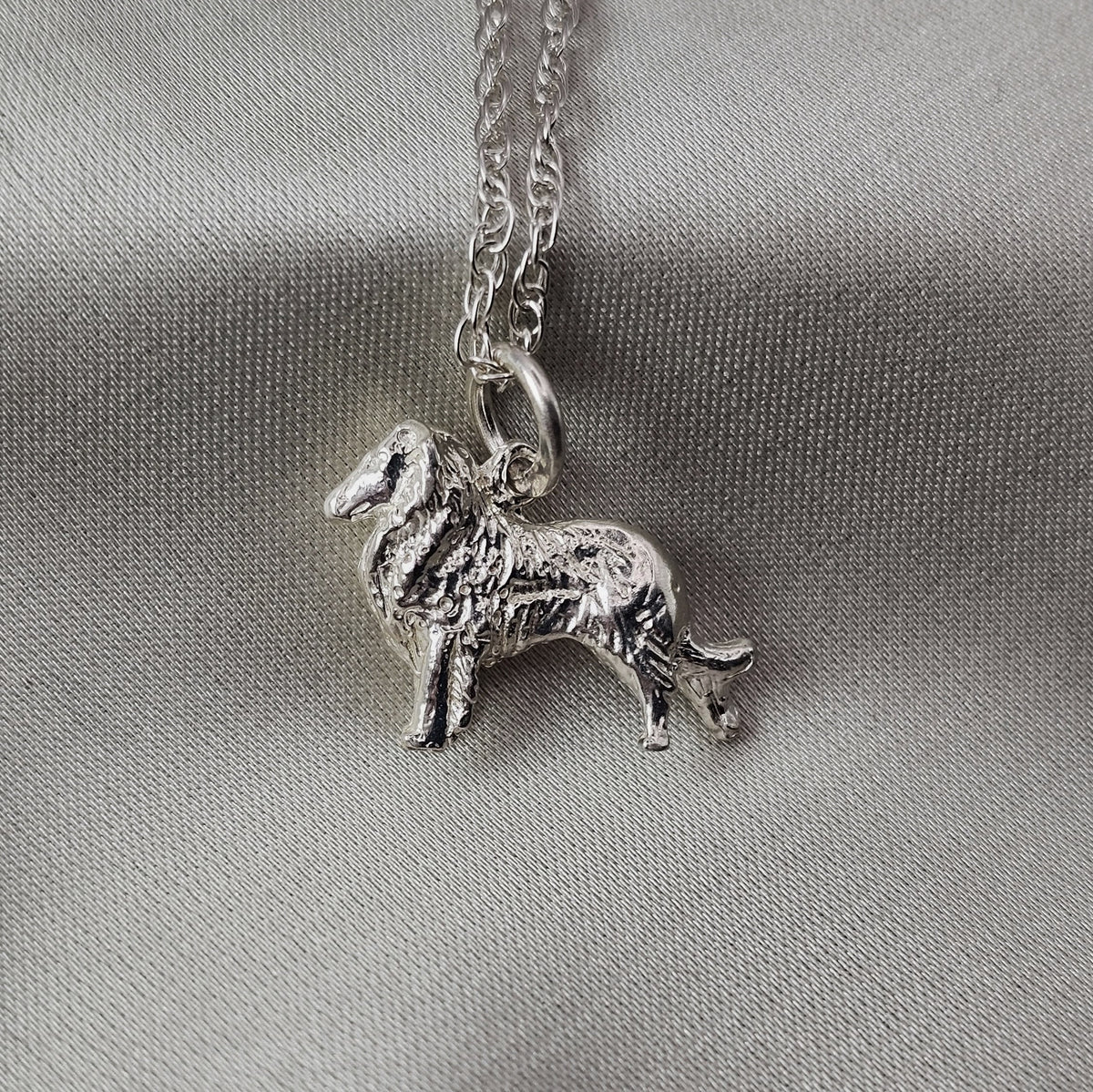 Rough Collie "Lassie" Dog Pendant