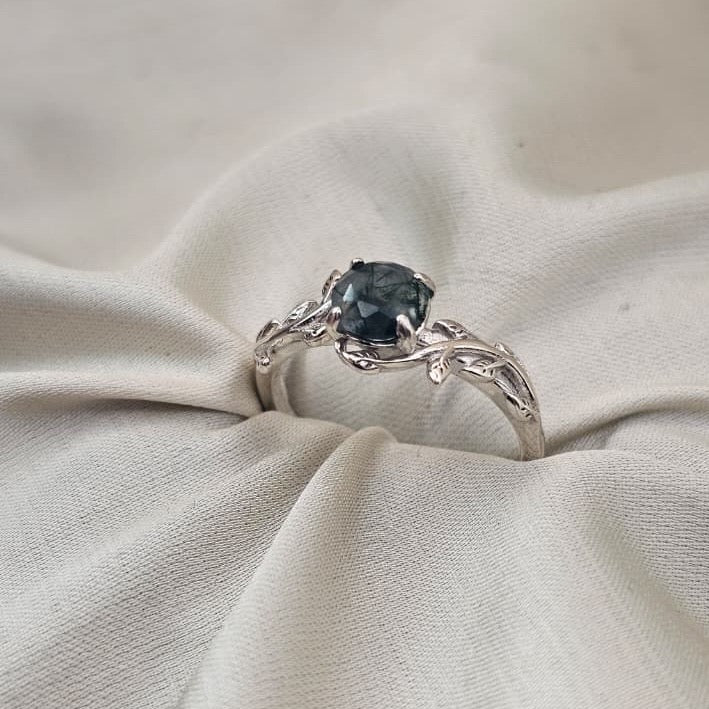 Moss Agate Vine Ring