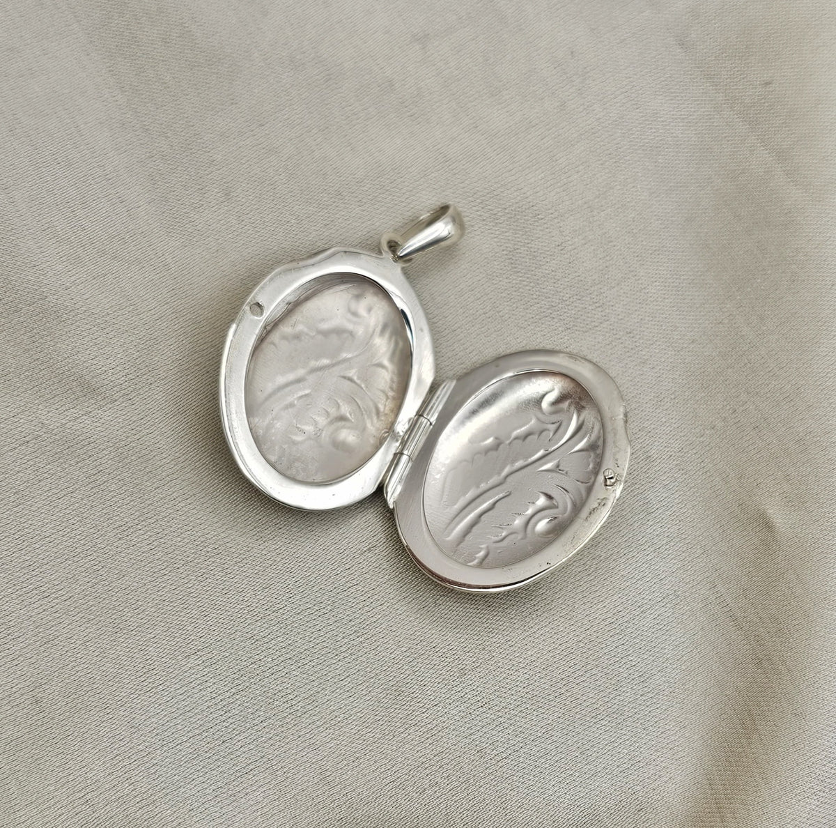 Oval Locket Pendant
