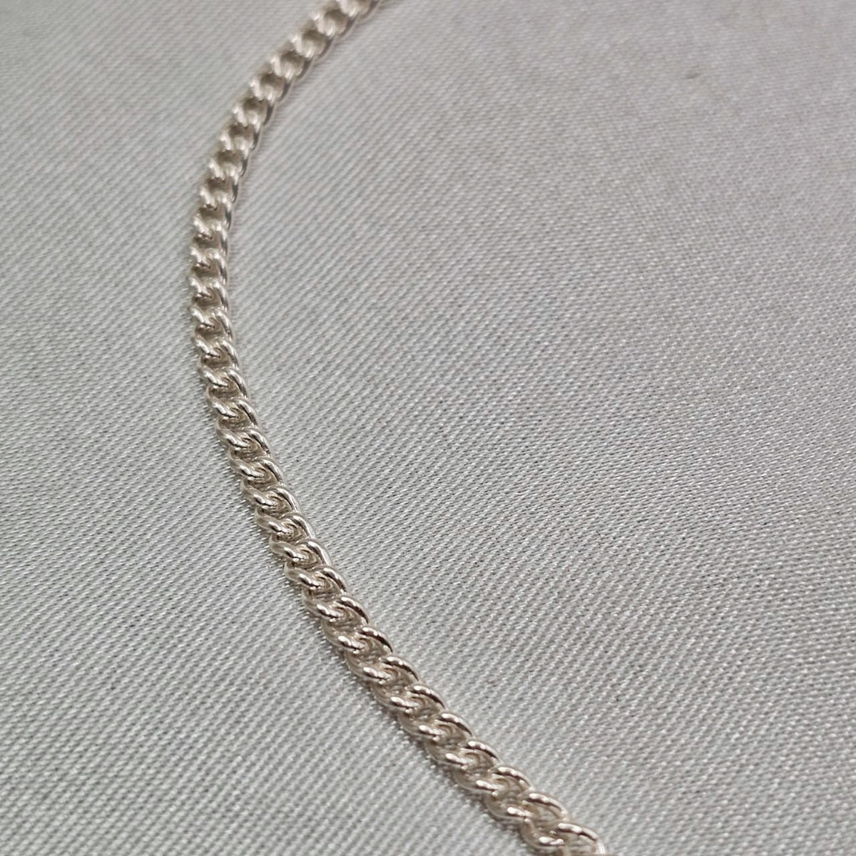 70cm Curb Chain
