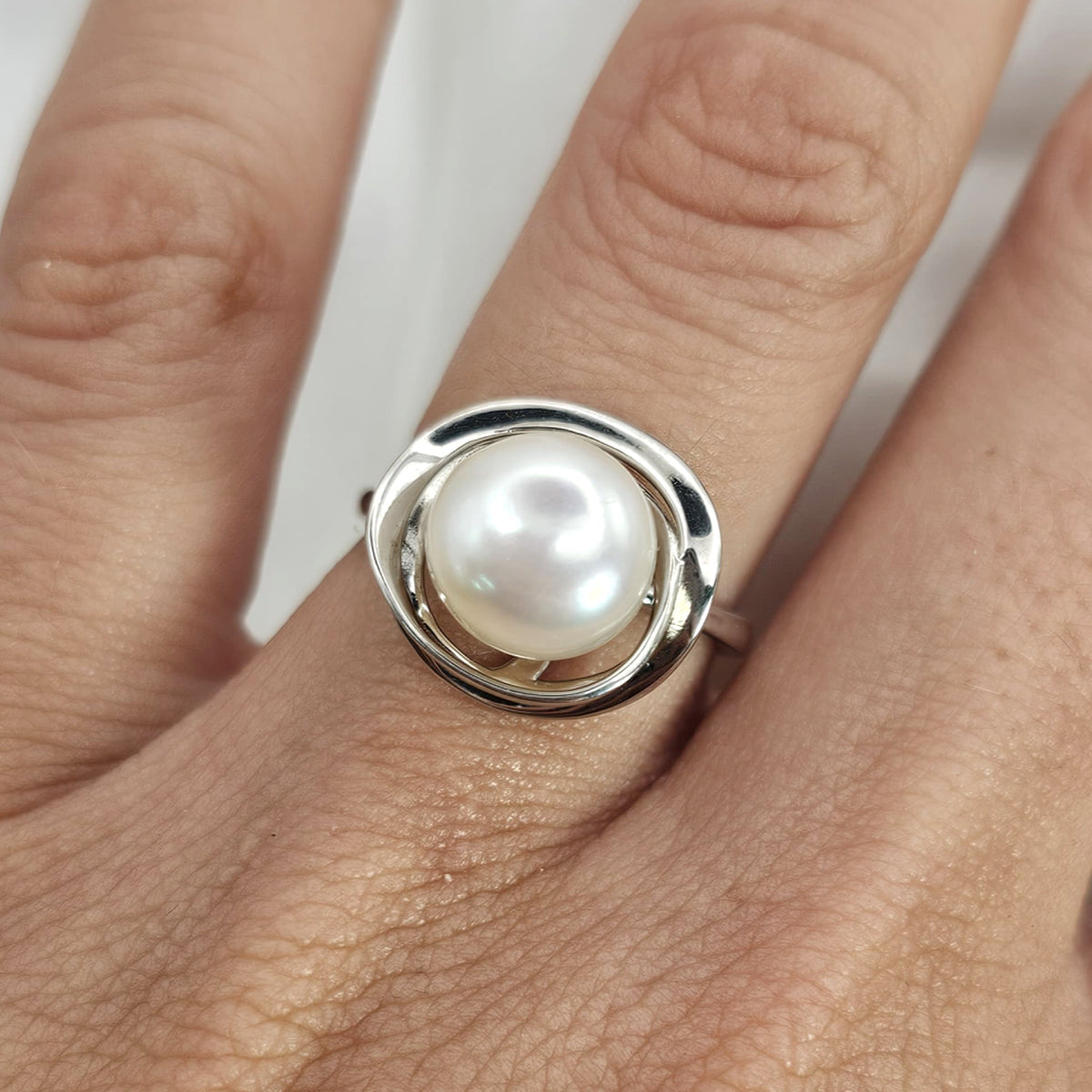 Freshwater Pearl Swirl Ring image 2