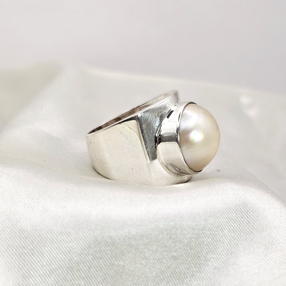 Pearl Statement Ring image 2