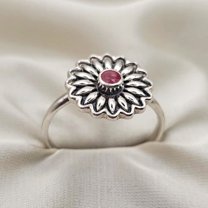 Daisy Gemstone Ring image 2