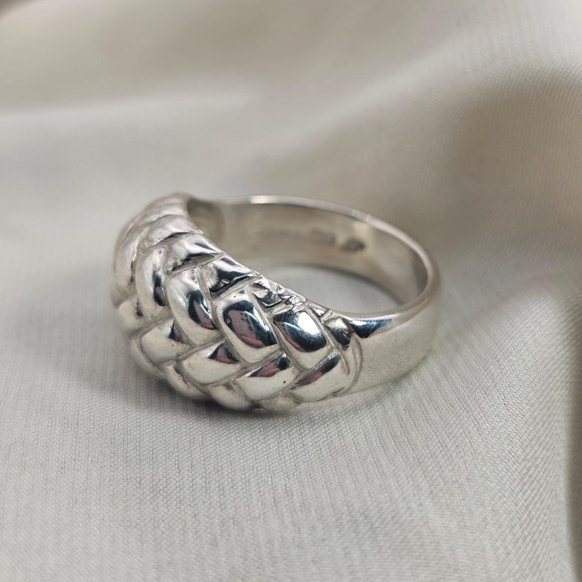Pangolin Shield Ring image 3