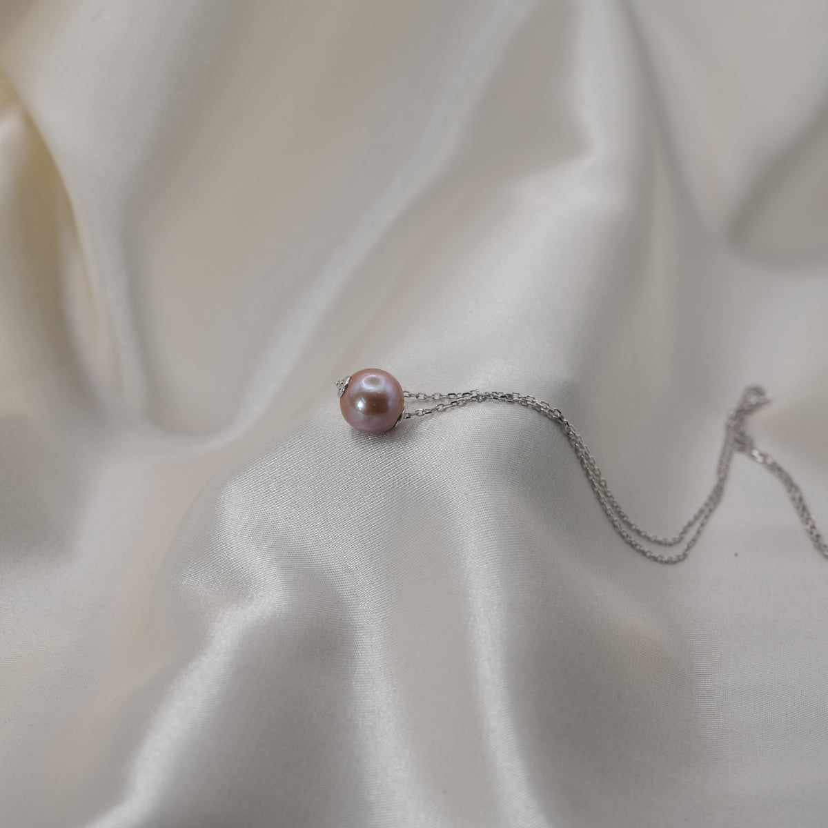 Single Pearl Necklace image 3