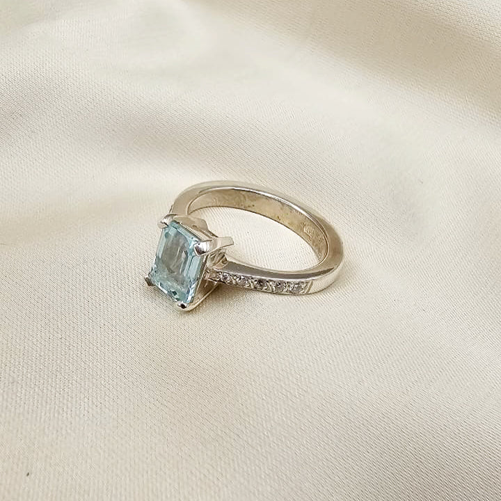 Aquamarine & Moissanite Ring image 7