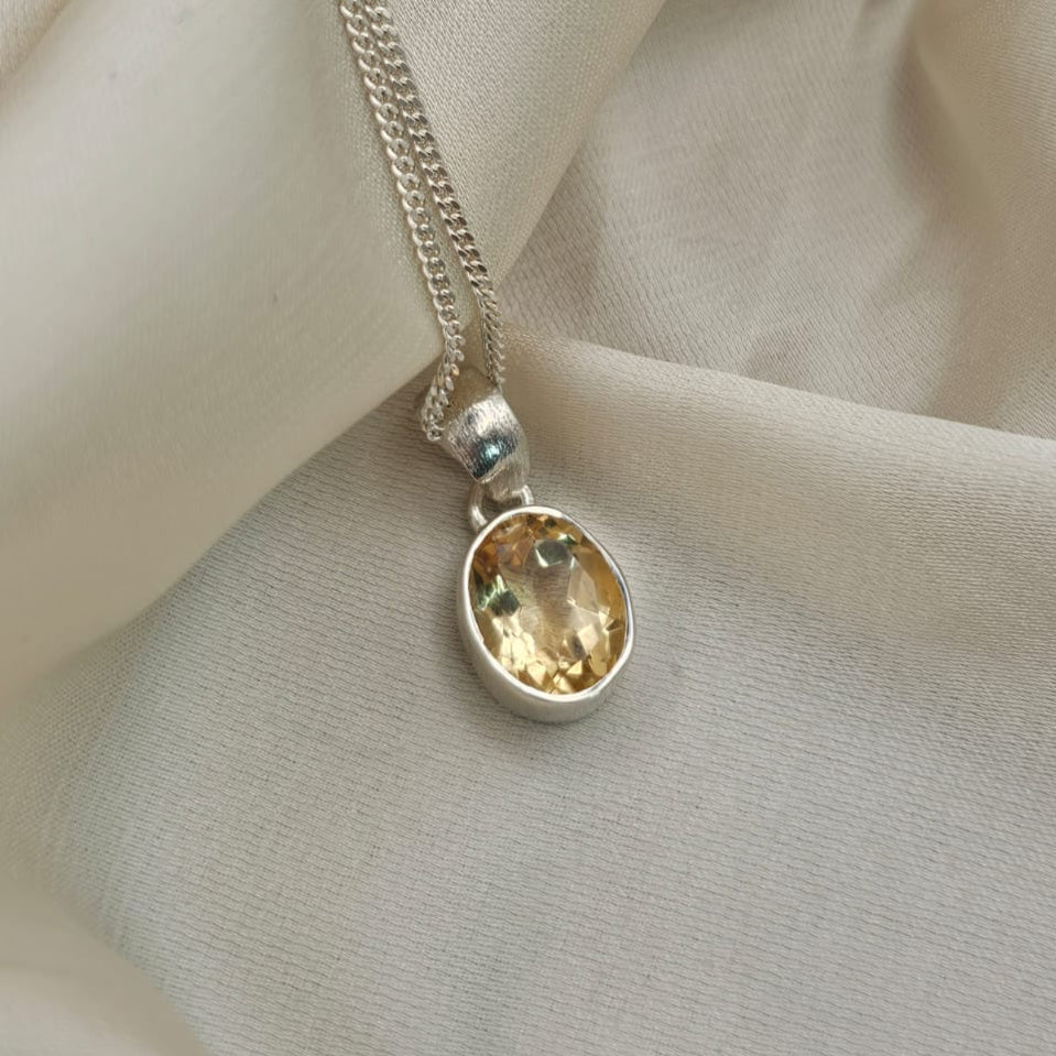 Oval Citrine Pendant image 0
