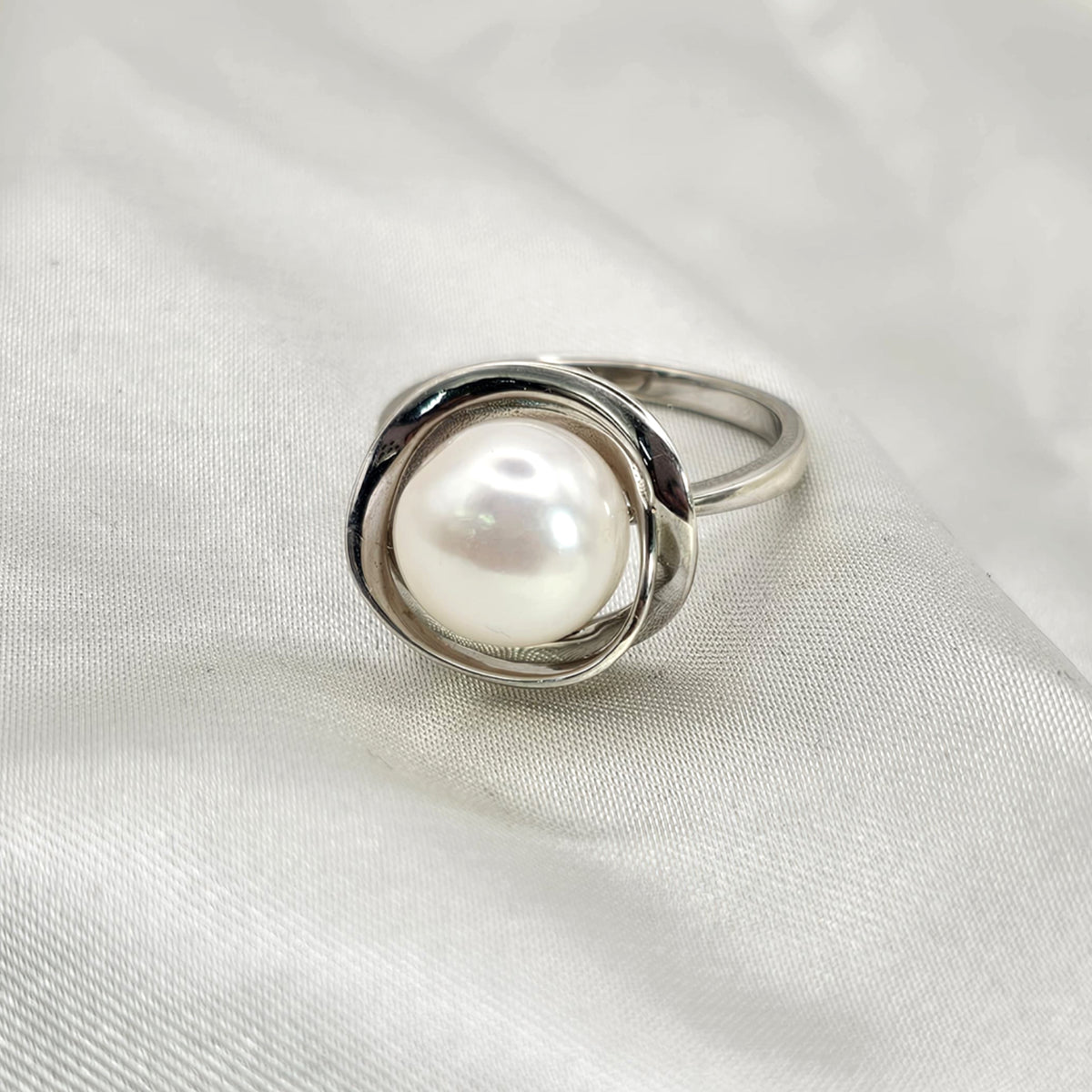 Freshwater Pearl Swirl Ring image 4