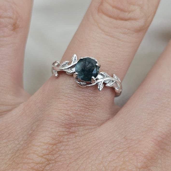 Moss Agate Vine Ring