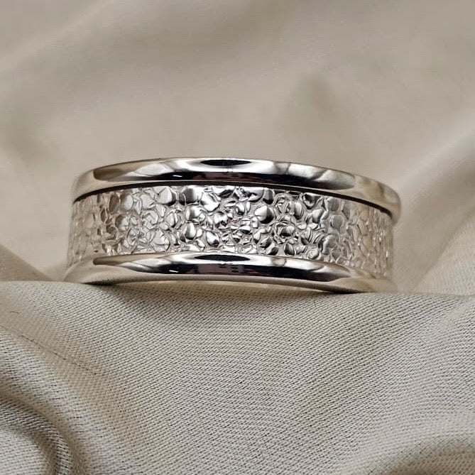 Textured Spinner Ring