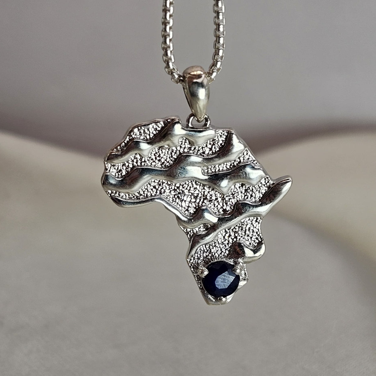 Africa Sapphire Pendant