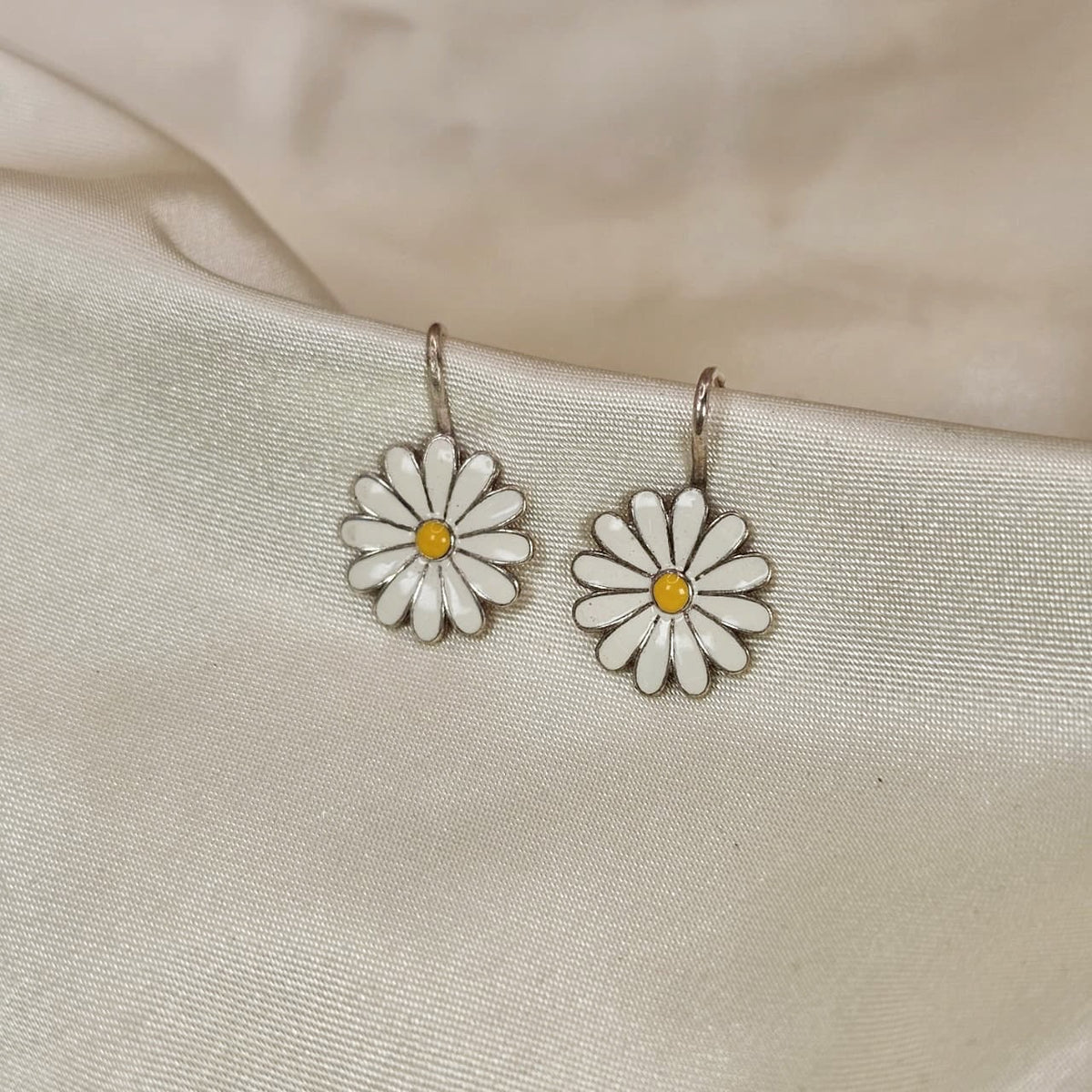 White Enamel Daisy Flower Drop Earrings