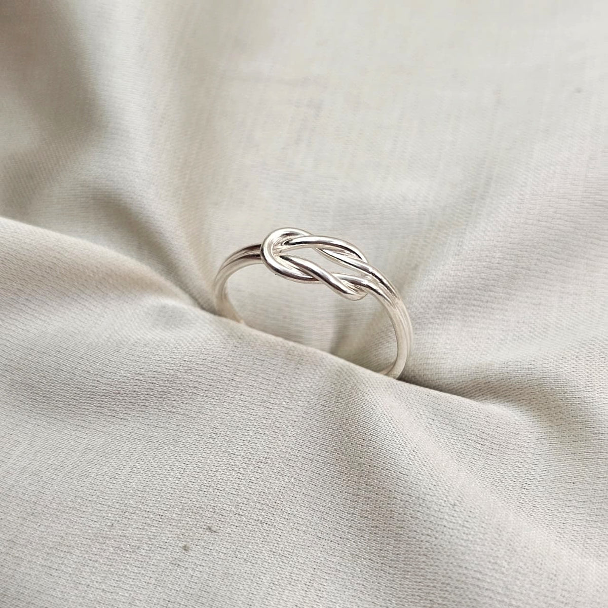 Knot Stacking Ring