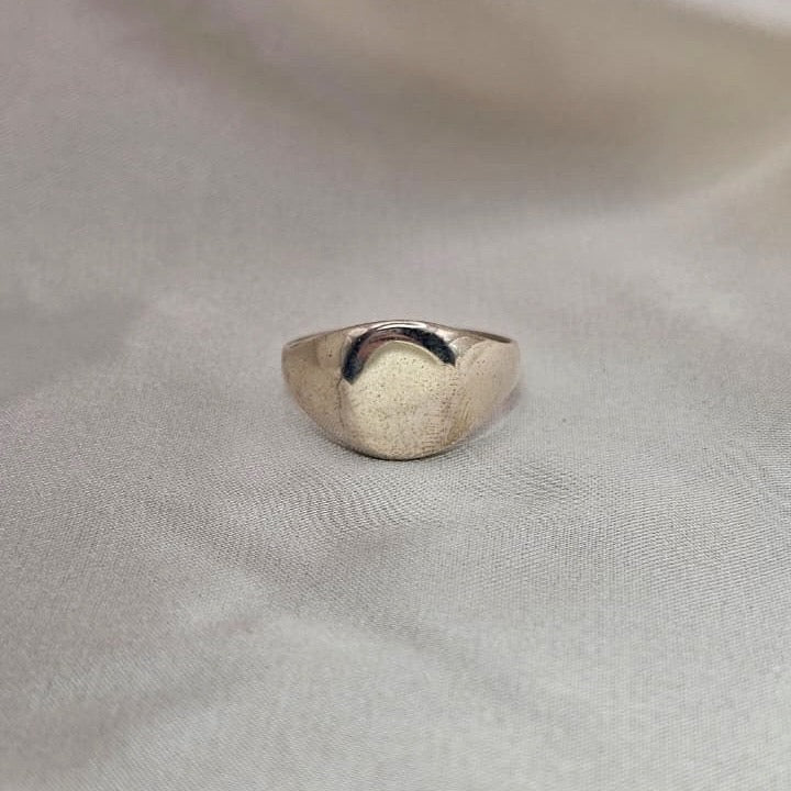 Round Signet Ring