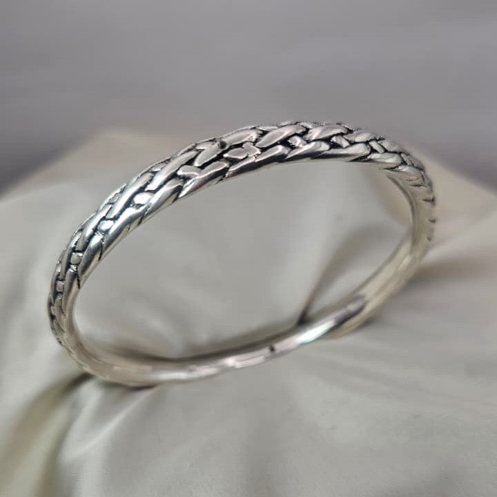 Hollow Braided Texture Bracelet