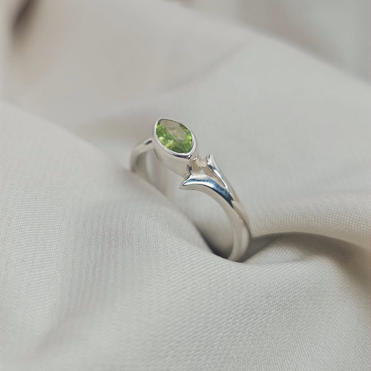 Peridot Marquise Ring image 3