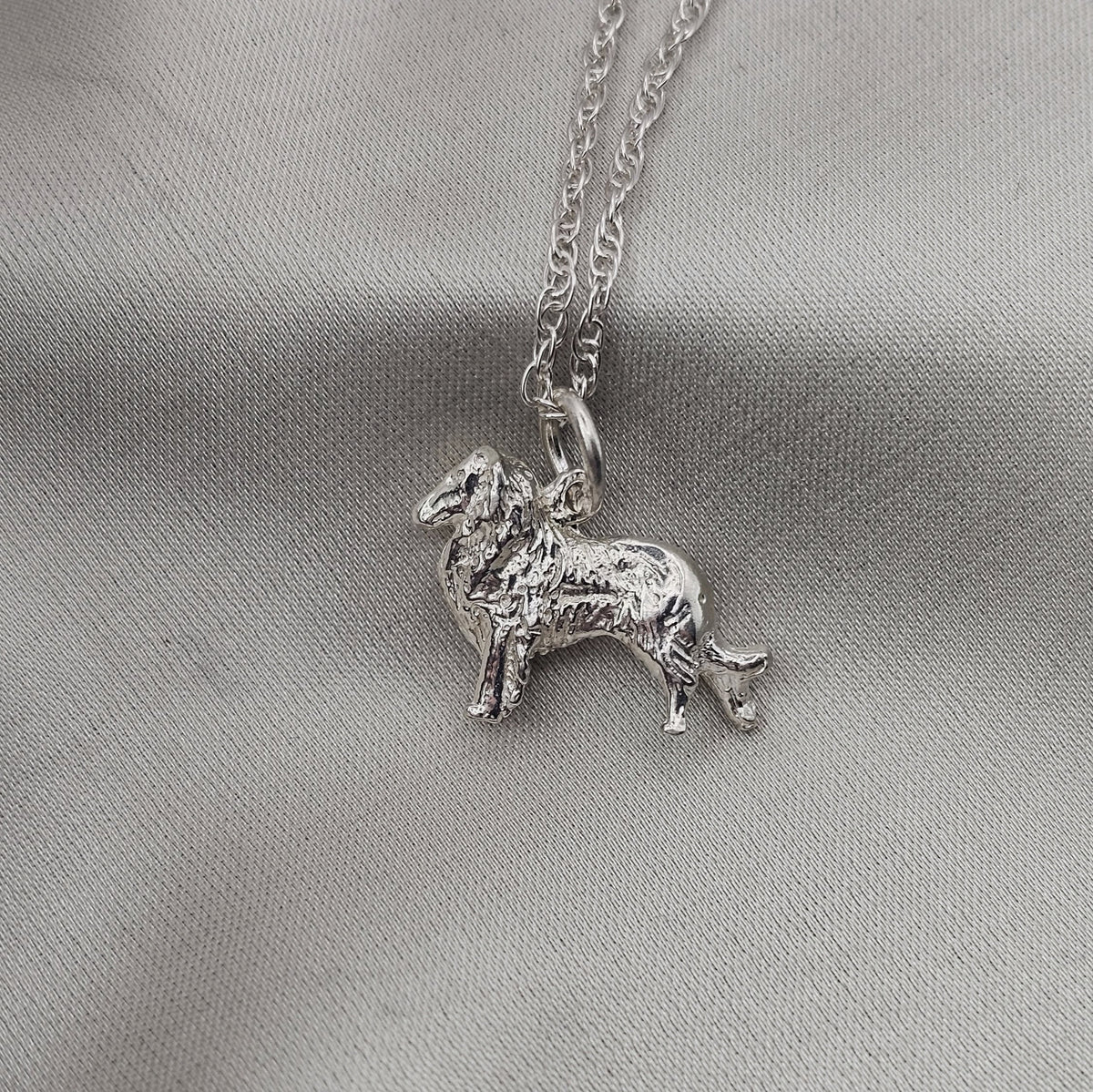 Rough Collie "Lassie" Dog Pendant