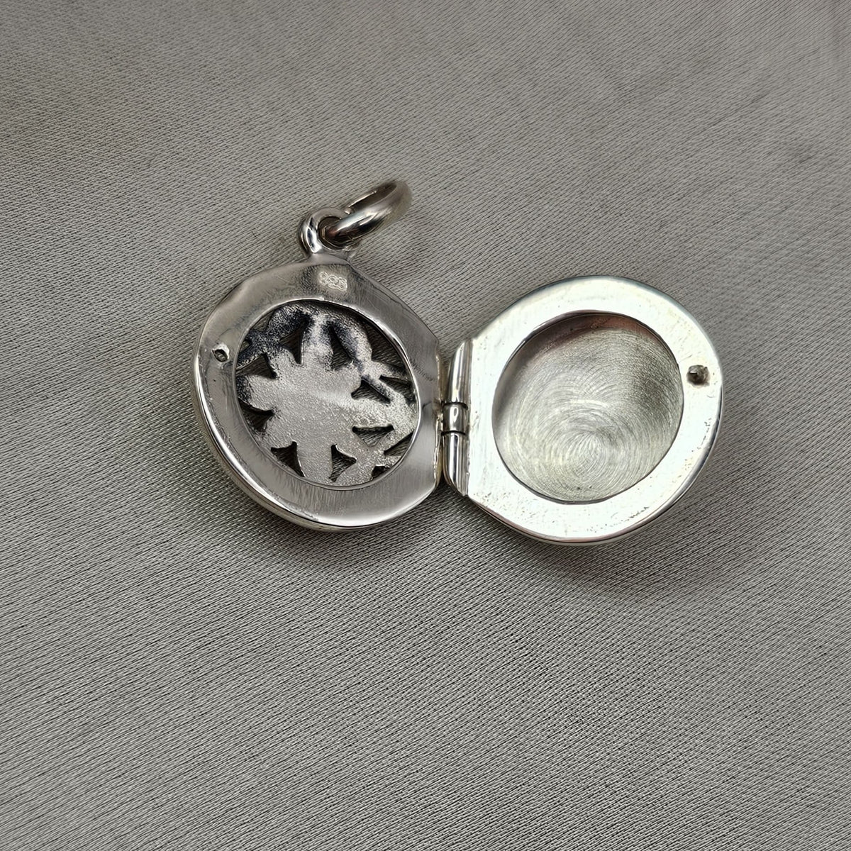 Round Locket Pendant
