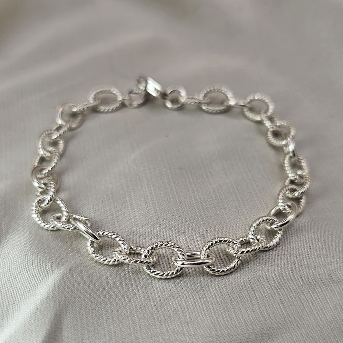 Textured Oval Link Bracelet