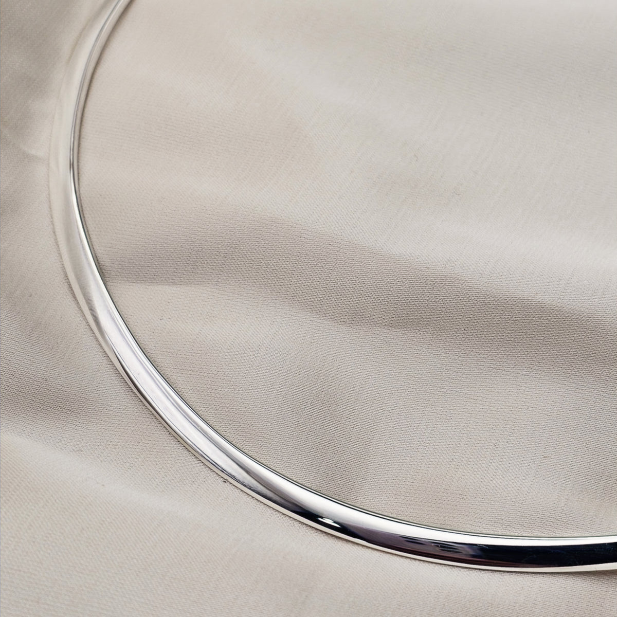 Medium Choker Necklace image 2