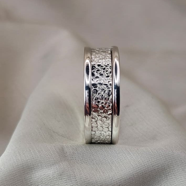 Textured Spinner Ring