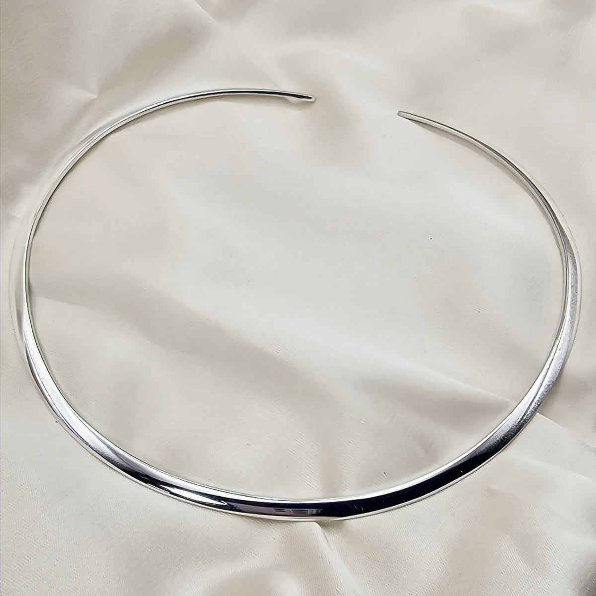 Medium Choker Necklace image 0
