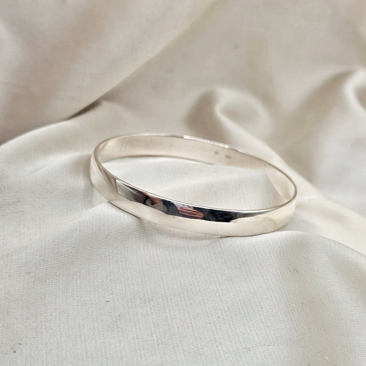 8MM Solid Bangle