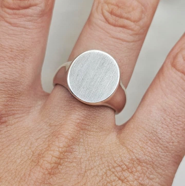Round Signet Ring