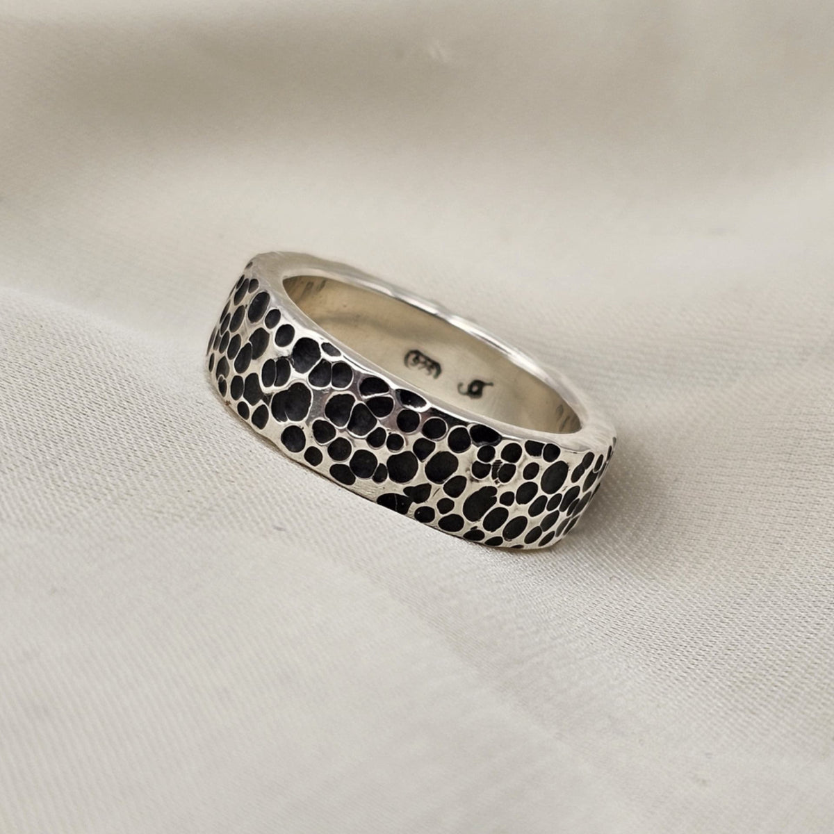 Pebble Texture Ring image 0