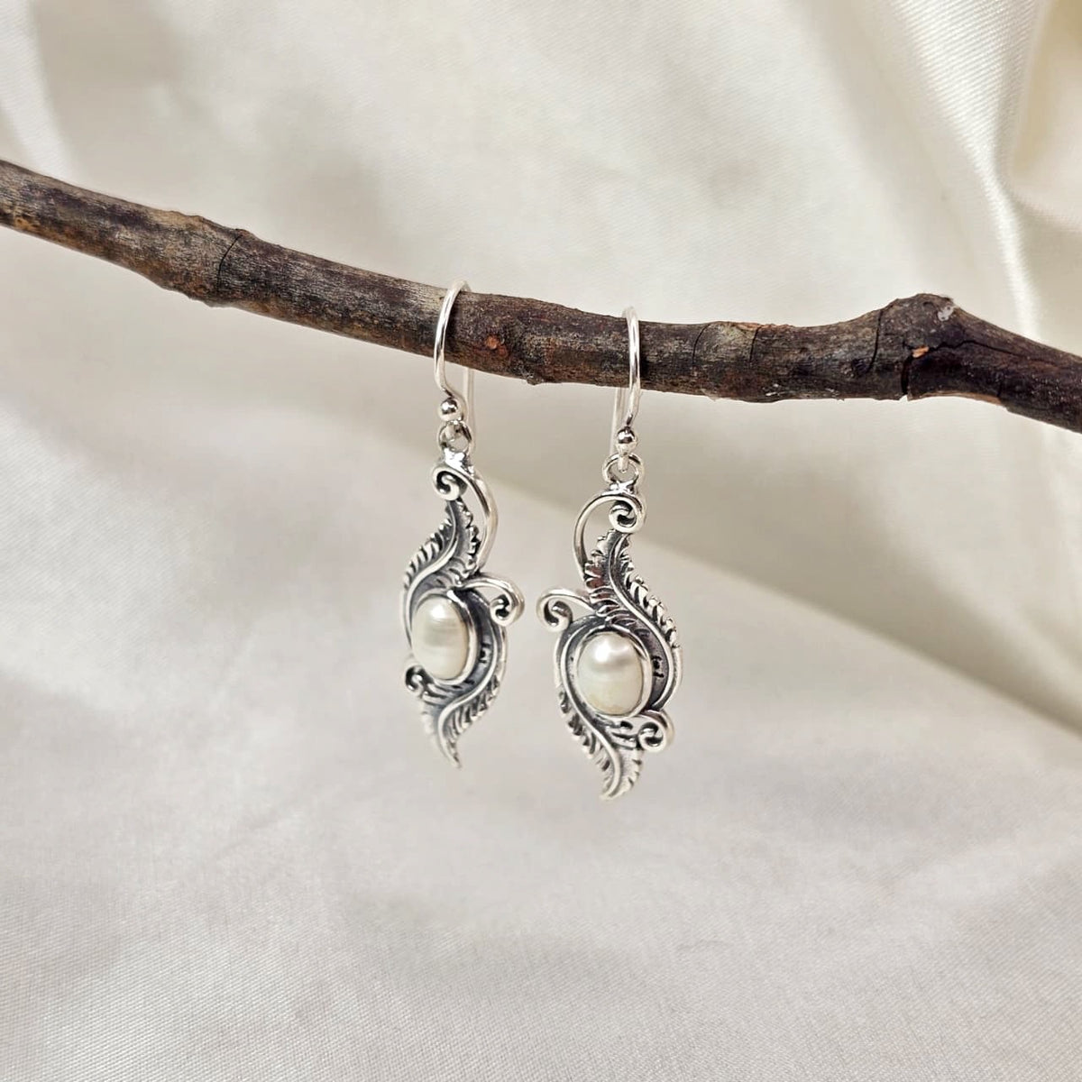 Freshwater Pearl Filigree Drop Earrings