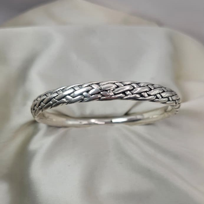 Hollow Braided Texture Bracelet