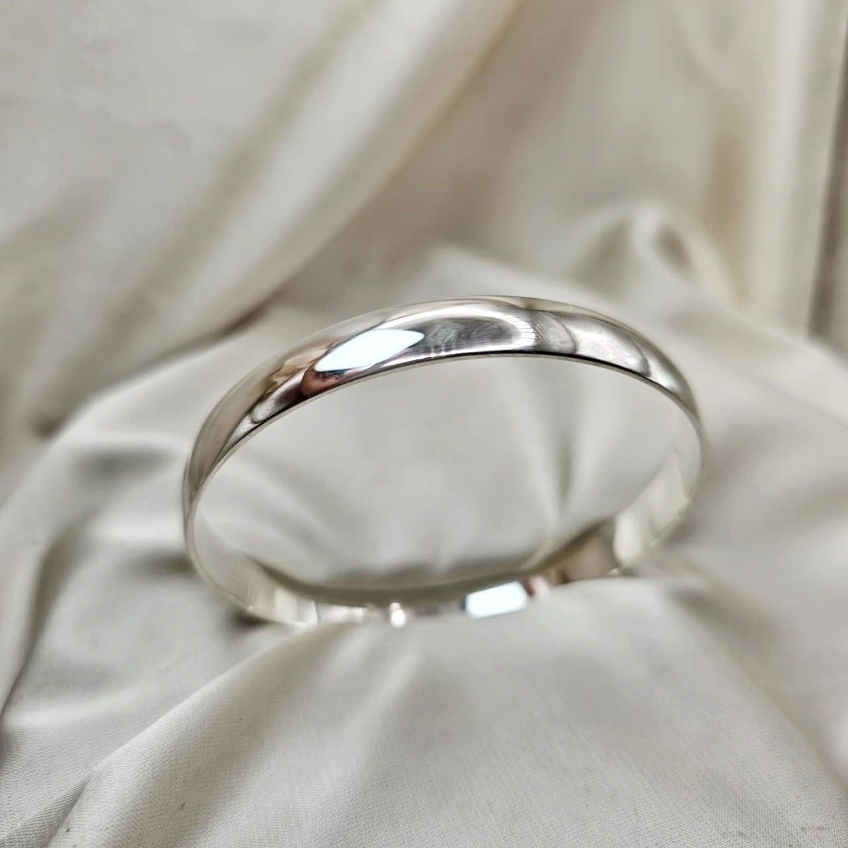 8MM Solid Bangle
