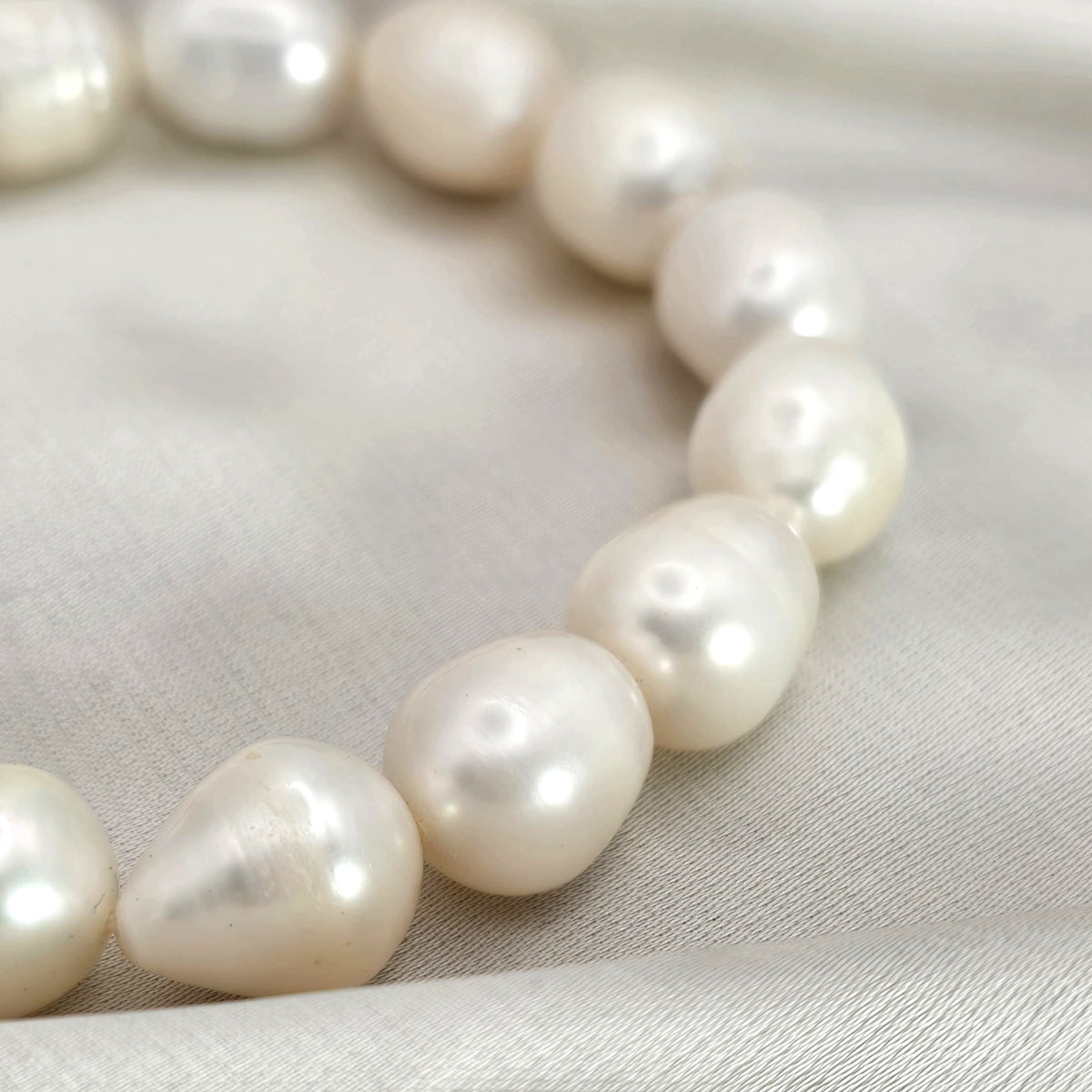 Freshwater Pearl Bracelet image 0