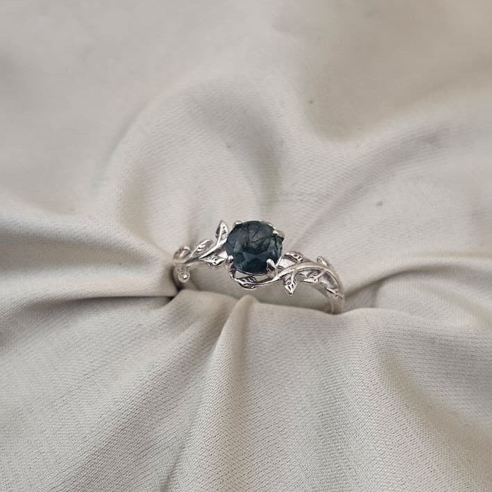 Moss Agate Vine Ring