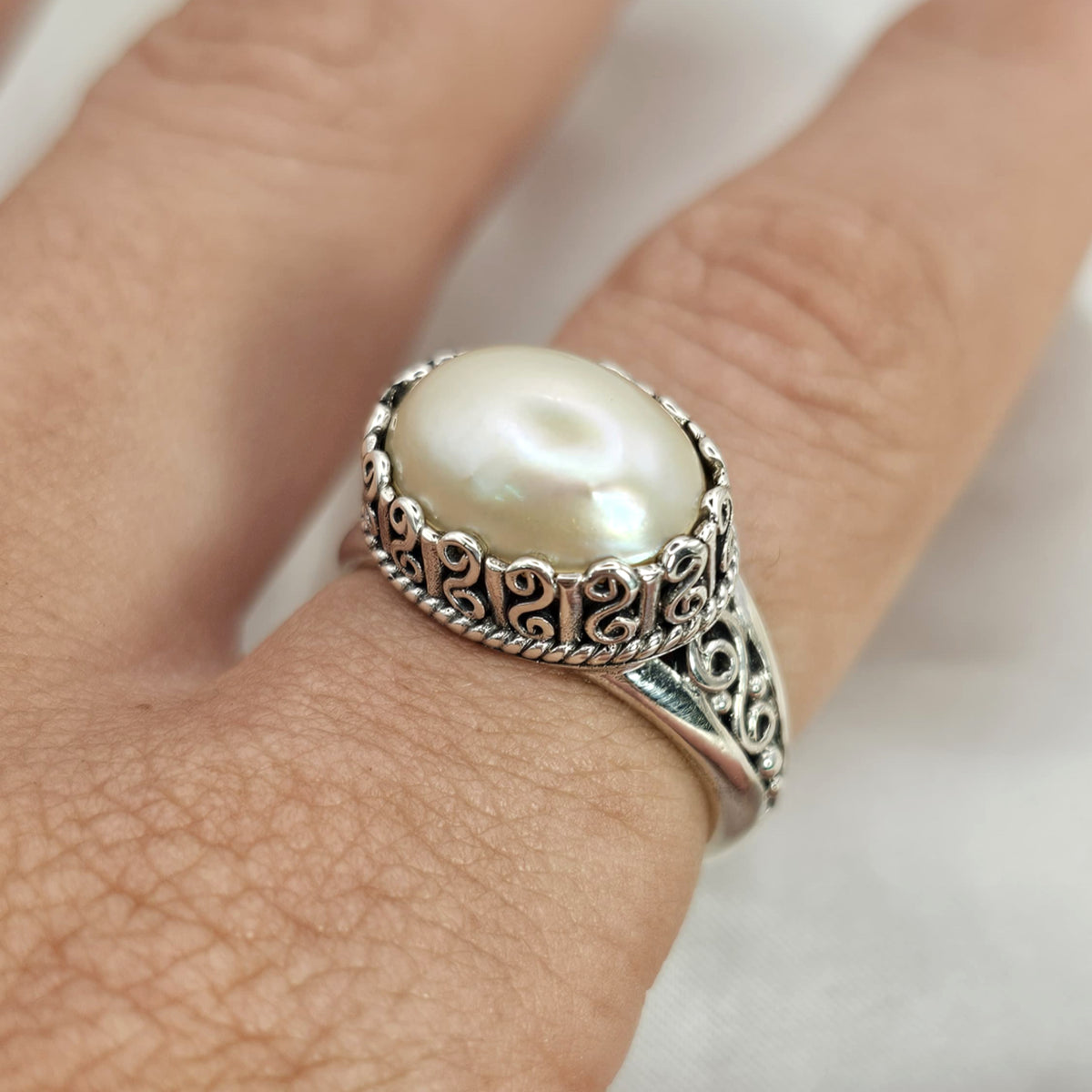 Vintage Pearl Ring image 4