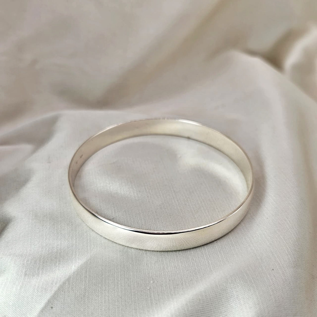 8MM Solid Bangle