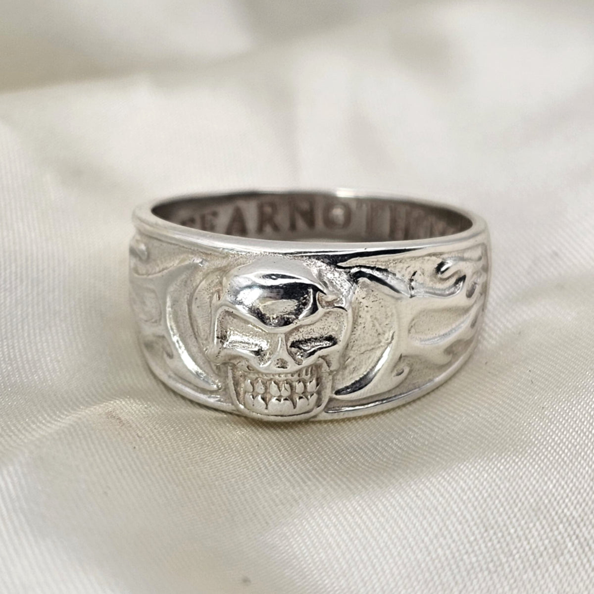 Fear Nothing Skull Ring image 4