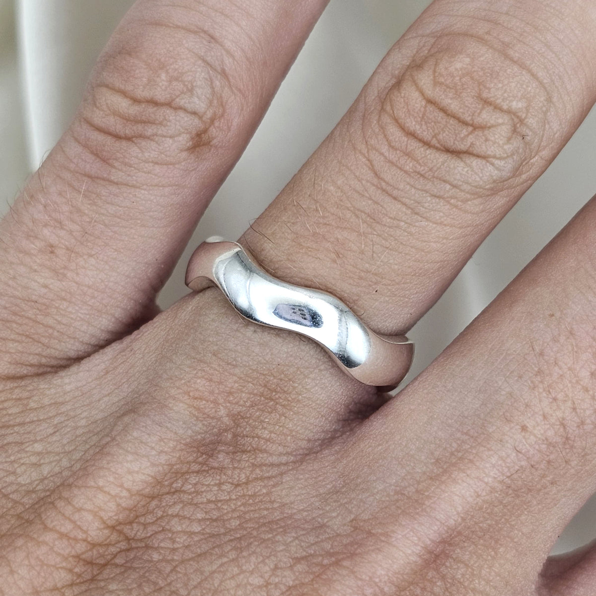 Sculpted Wave Band Ring image 7