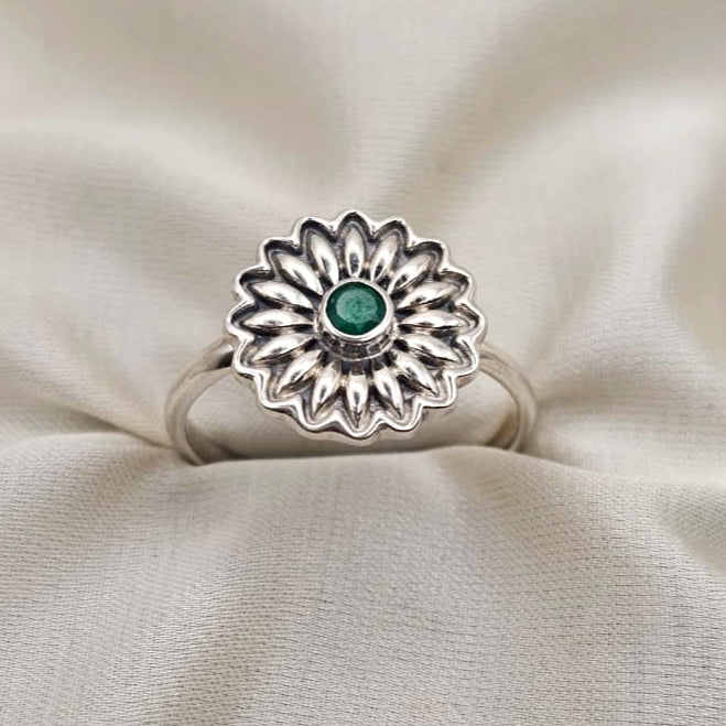 Daisy Gemstone Ring image 3